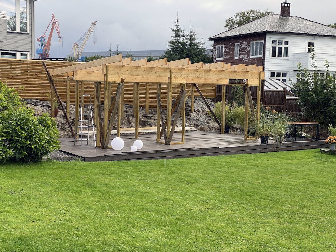 Kæmpe uderum med middelhavsstemning Kæmpe uderum med middelhavsstemning